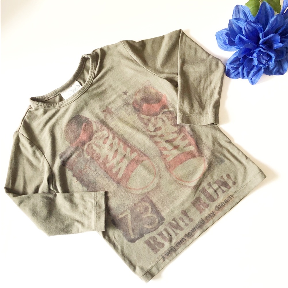 BLU 3T “RUN!! RUN!” OLIVE GREEN LONG SLEEVE SHIRT